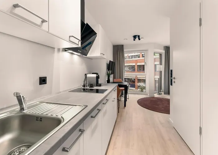 Between 奥尔登堡